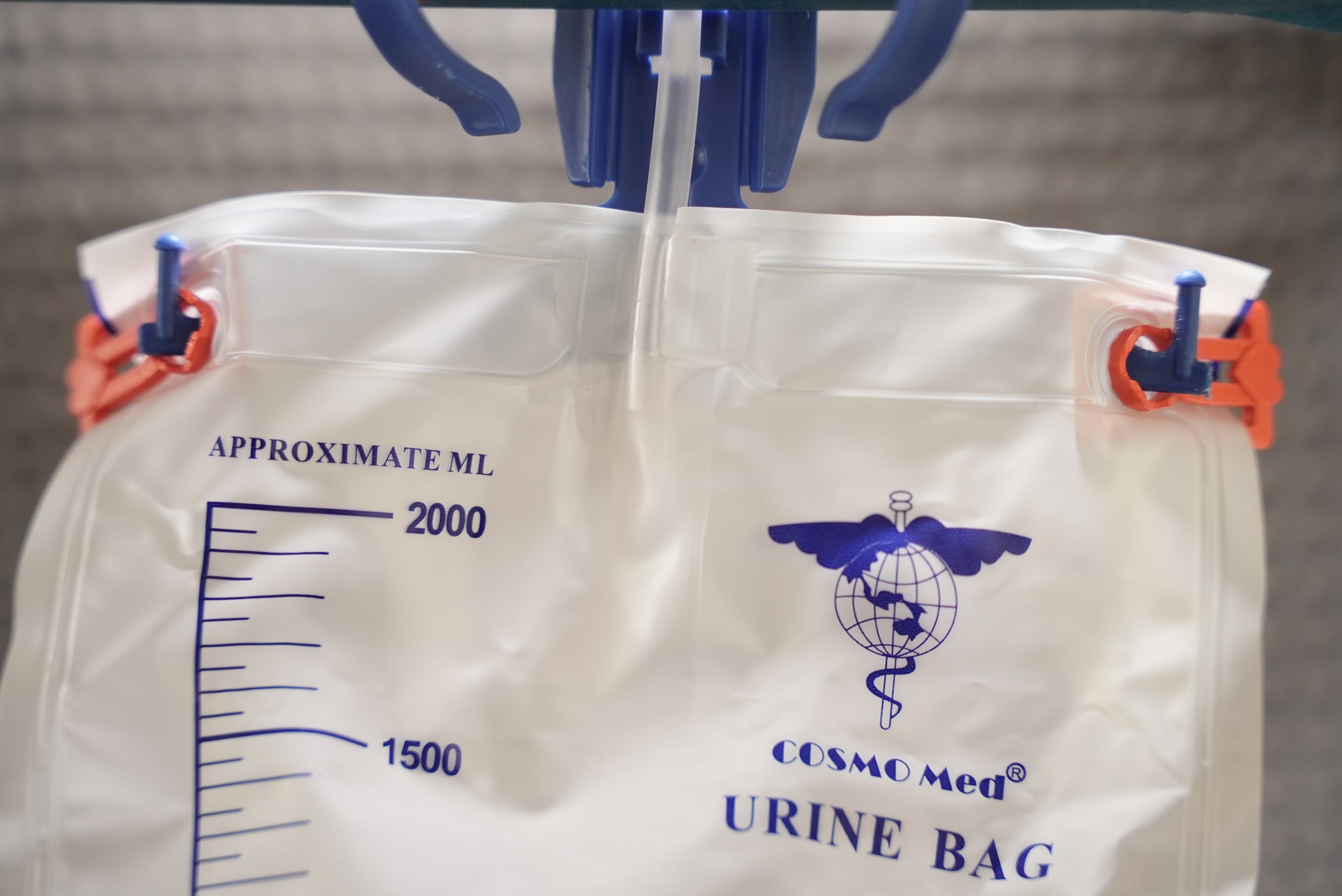 Urine bag hanger clips