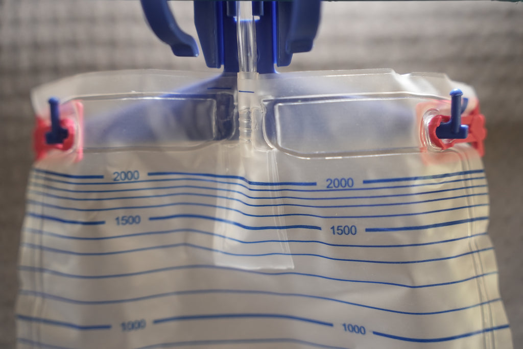 Urine bag hanger clips