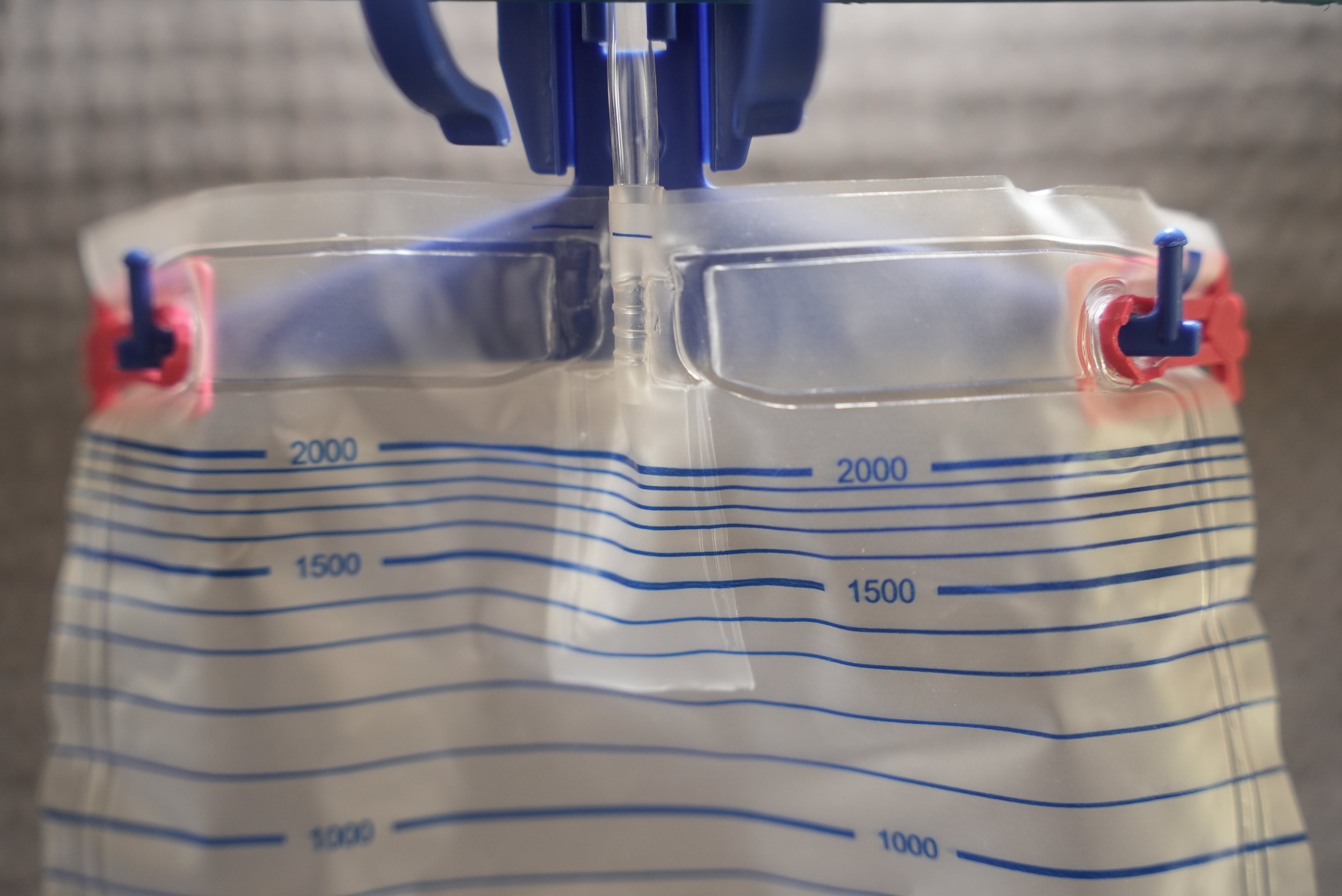 Urine bag hanger clips